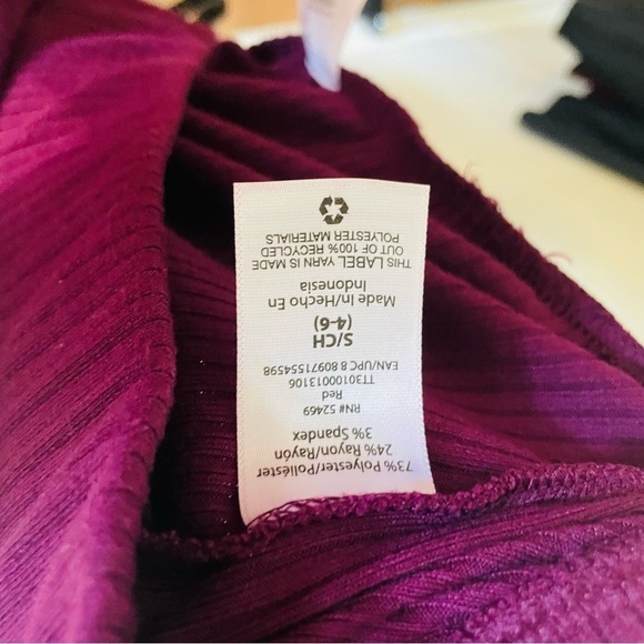 Time & Tru woman’s wide leg flowy pants size S ribbed pockets burgundy casual - Picture 4 of 8